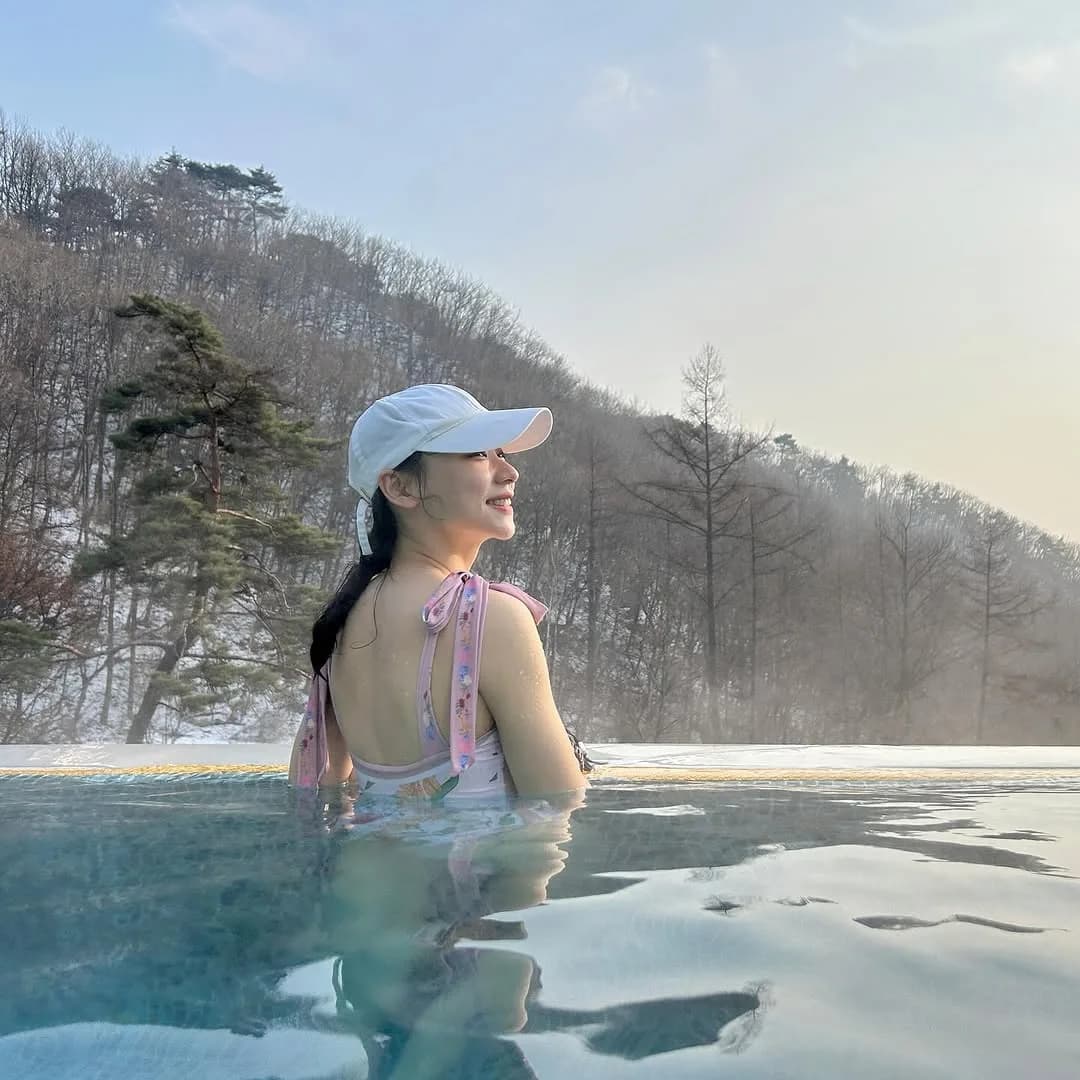 그르케 유명하다는 겨울스파도 다녀와씀다! 🤤 맥주한잔🍺 잠수 실패🚫 튜브 3트💯녹아내리기~(ᵔᴥᵔ) 

#포레스트리솜 #해브나인스파 #리솜포레스트 #리솜포레스트제천 #해브나인힐링스파 응 뭐 기타등등…